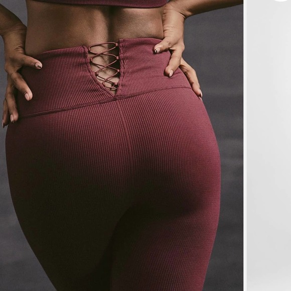 Fabletics High Waisted Seamless Rib Leggings NEW - Picture 3 of 8